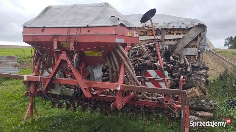 Siewnik nabudowany pneumatyczny kverneland nieuszkodzony Niepla sprzedam