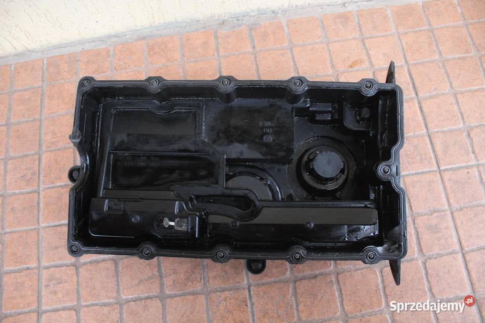 POKRYWA ZAWORÓW VW PASSAT B6 20 TDI 03G103469L sprzedam