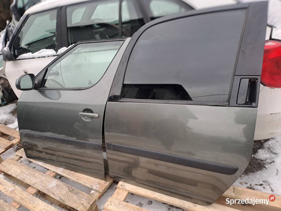 Skoda Roomster błotniki drzwi zderzak lampy pas śląskie Jastrzębie-Zdrój