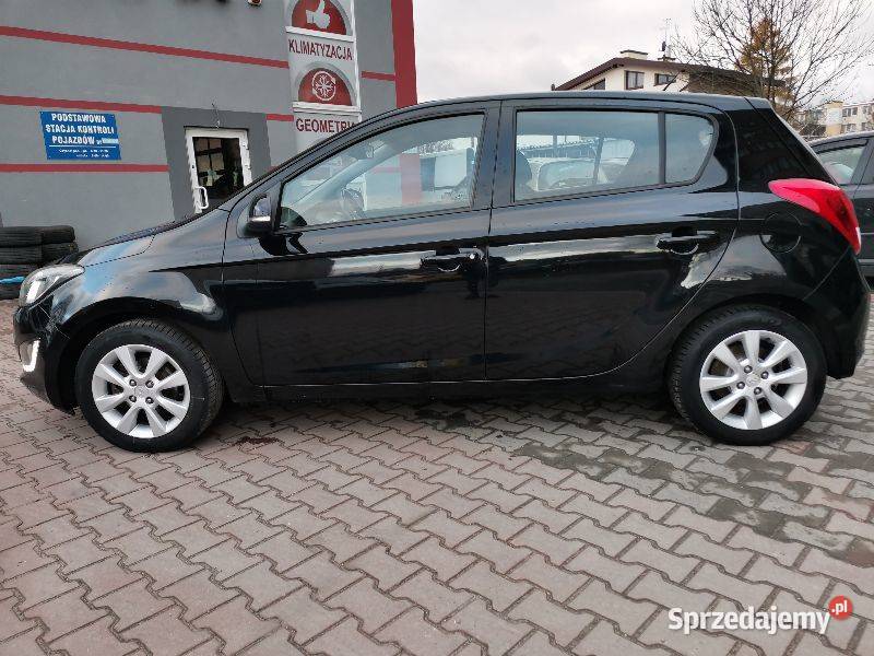 FV 23 AUTOMAT Hyundai i20 bogate wyposażenie centralny zamek i20 małopolskie Tarnów