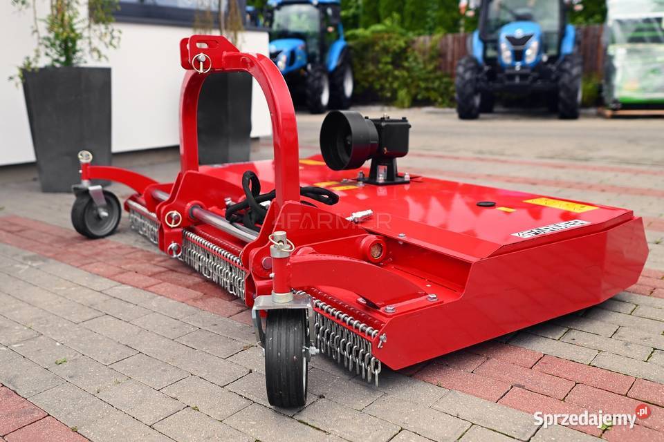 Kosiarka sadownicza z bocznym ramieniem koszącym Tajęcina