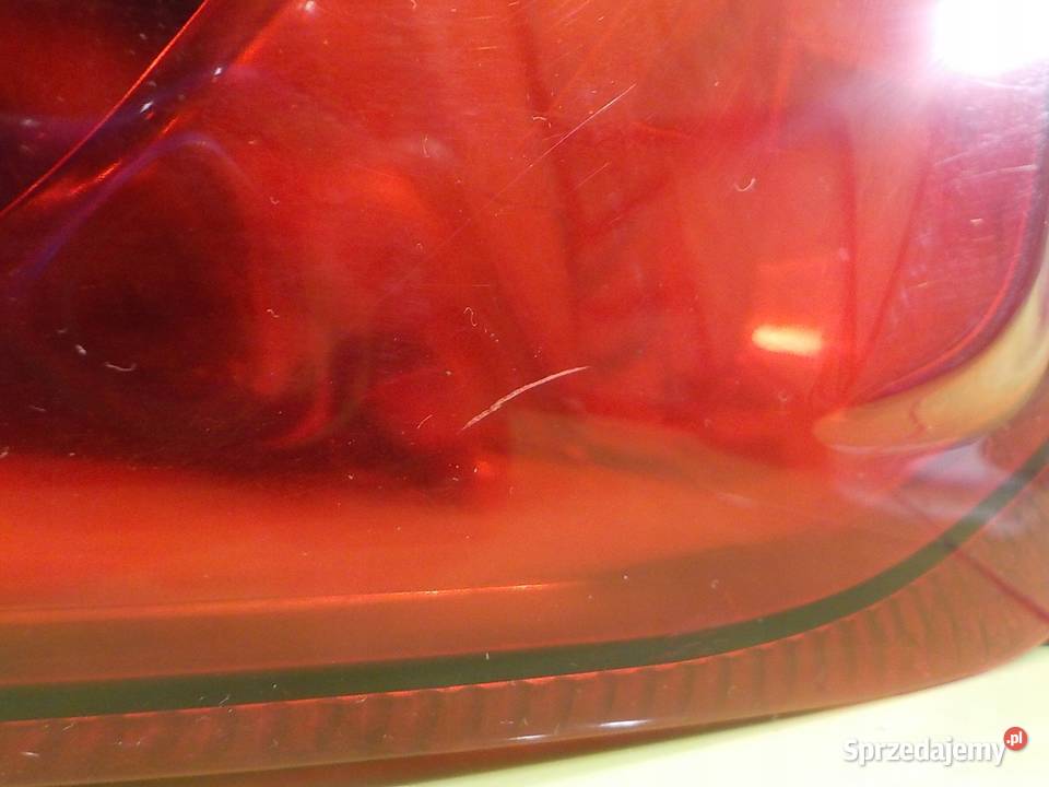 FORD ECOSPORT II 10 B 18r 5D lampa prawa tyl Oświetlenie Suków