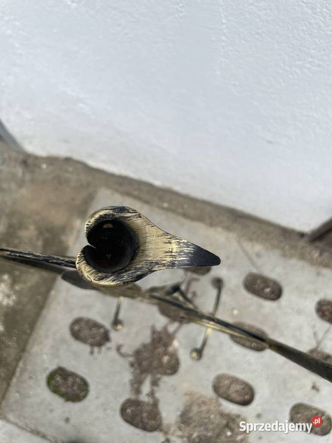 metalowy świecznik podłogowy pomorskie sprzedam