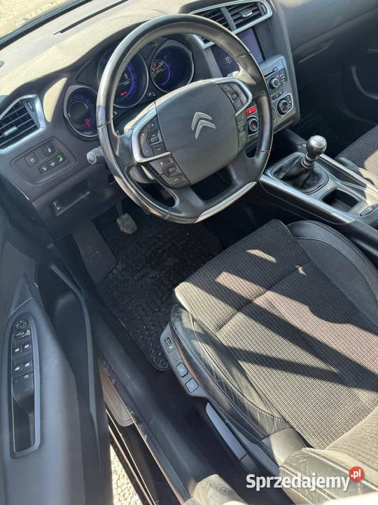 Citroen C4 12 PureTech Exclusive 131 2014r benzyna Nisko