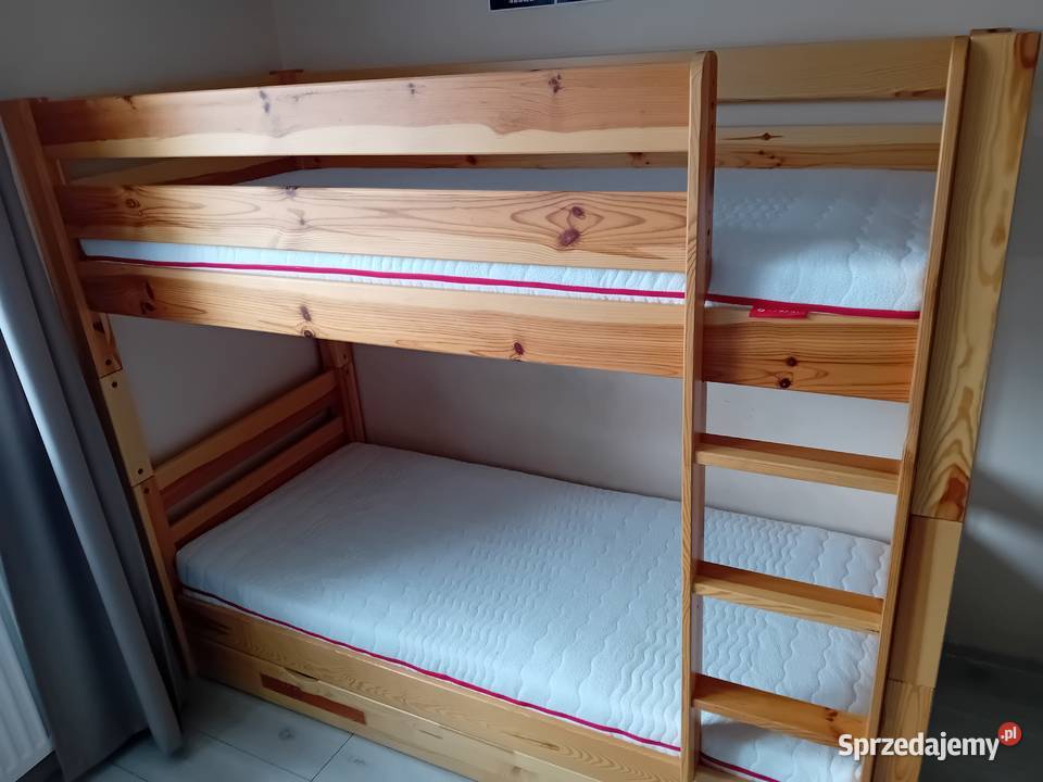 Łóżko piętrowe z litego drewna 2 materace Szubin