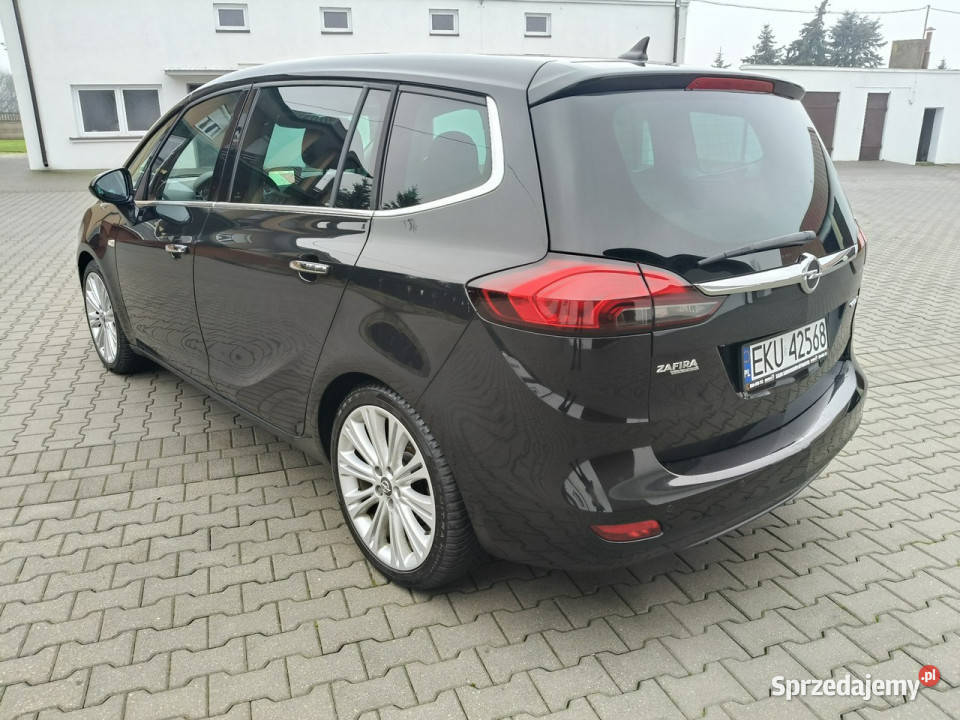 Opel Zafira 14Turbo Benz 7 Samochody osobowe