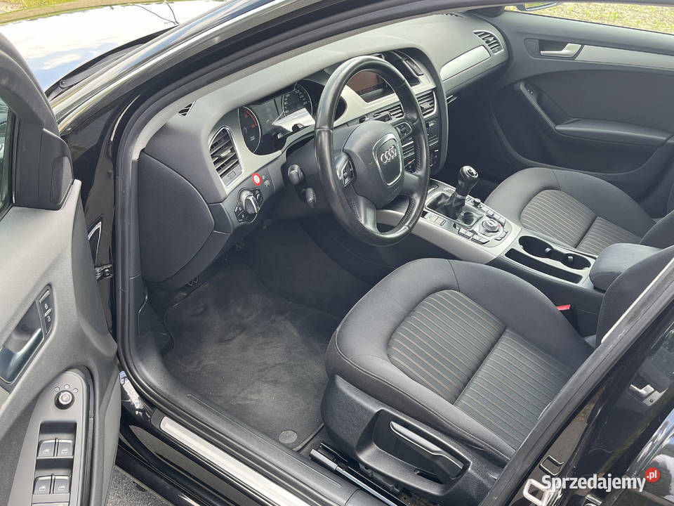 Audi A4 B8 Sedan 20 tdi 143 Navi
