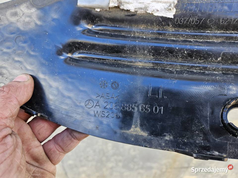 MERCEDES W206 KRATKA LEWA ZDERZAKA PRZÓD osobowe Atrapy Międzychód