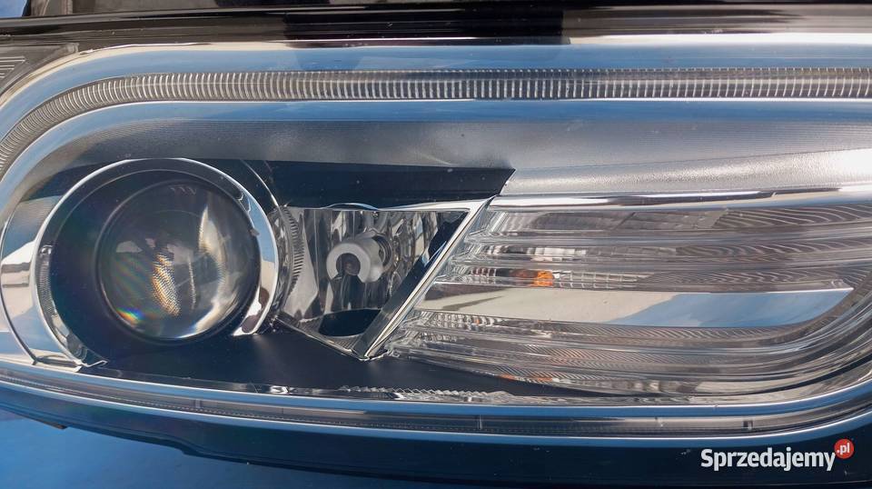 Reflektor Audi Q5 SQ5 8R0941753C Nowy Tomyśl