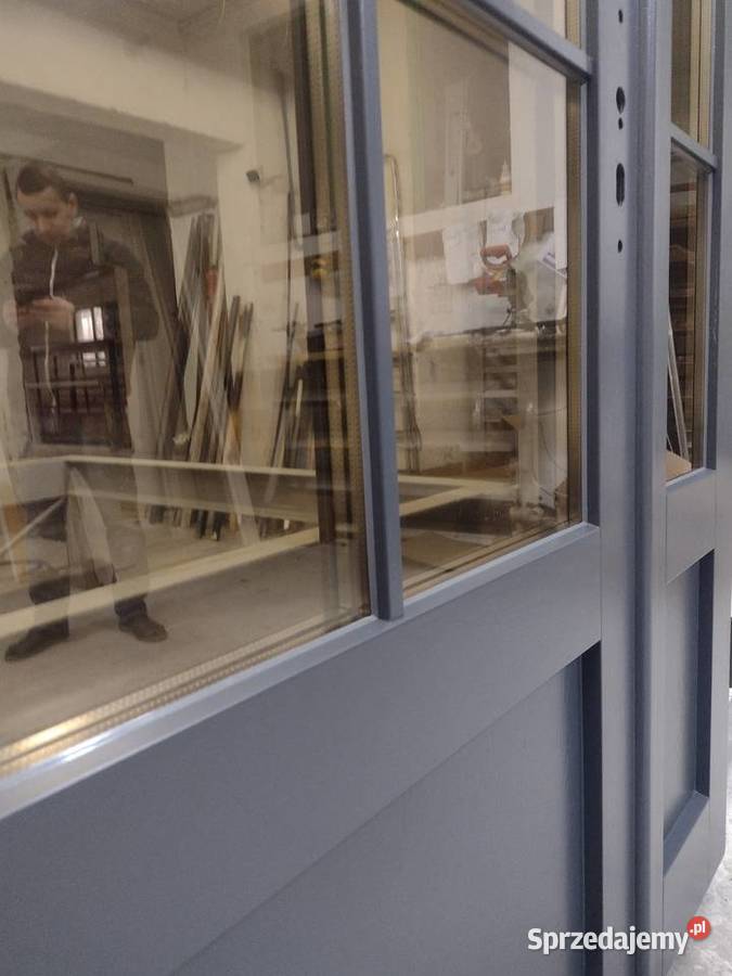 Drzwi zewnętrzne drewniane ze szprosami Białogard