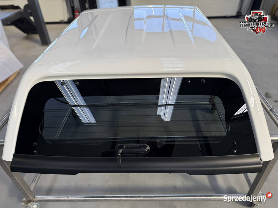 Zabudowa paki Hardtop Aeroklas Toyota Hilux Pasłęk
