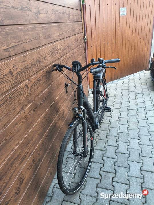 Rower elektryczny Cube posiada centralny napęd Żywiec