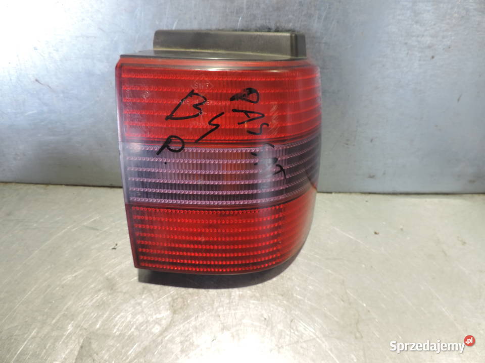 LAMPA PRAWY TYŁ VW PASSAT B4 KOMBI prawe Nowy Sącz