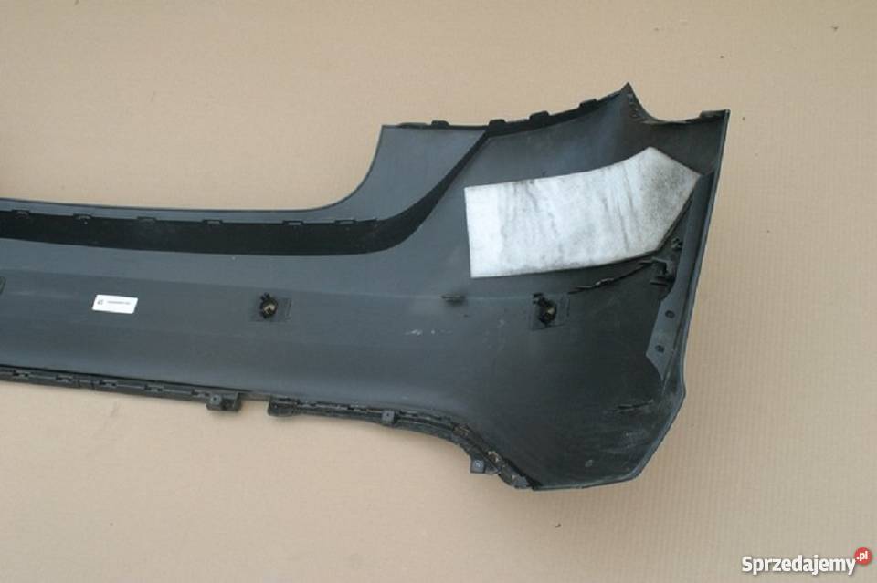 MERCEDES A KLASA W176 ZDERZAK TYŁ TYLNY Bieleń