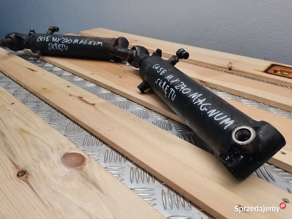 Case MX Magnum 2002r Cylinder hydrauliczny Wilkowo