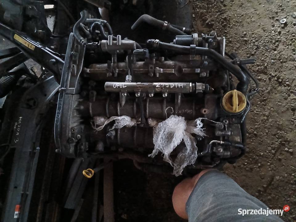 SILNIK KOMPLETNY OPEL ZAFIRA B ASTRA H VECTRA C osobowe małopolskie Radłów
