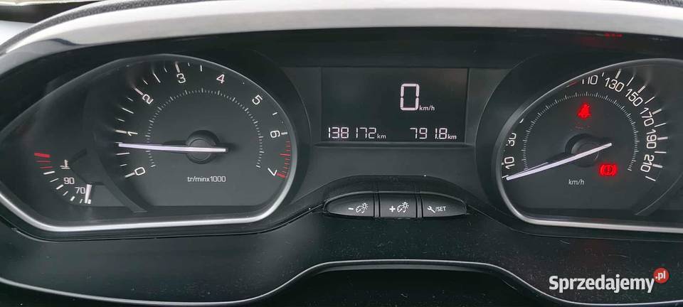 Peugeot 208 12 benzyna nieuszkodzony łódzkie