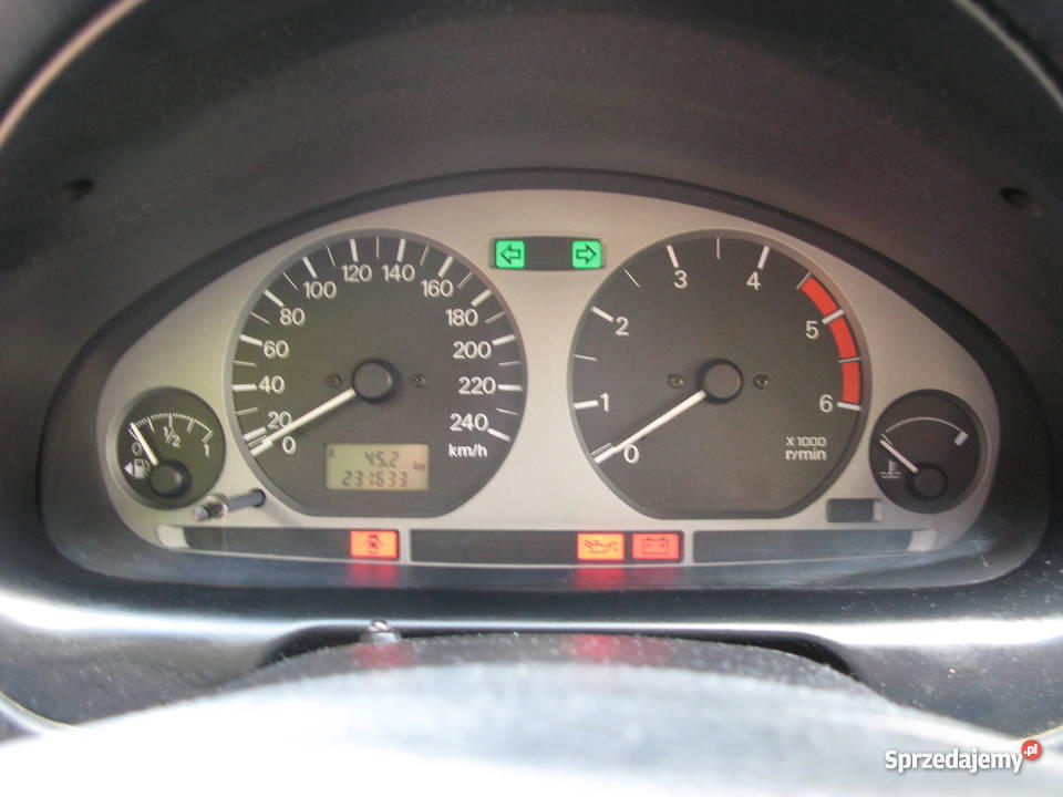 Mitsubishi Carisma 19 DID 2002 Wrocław