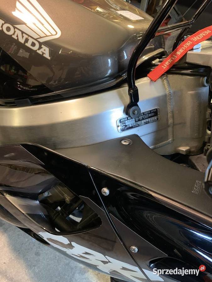 Honda CBR 900 SC28 1992 zamienię na BMW R35 Osiecznica