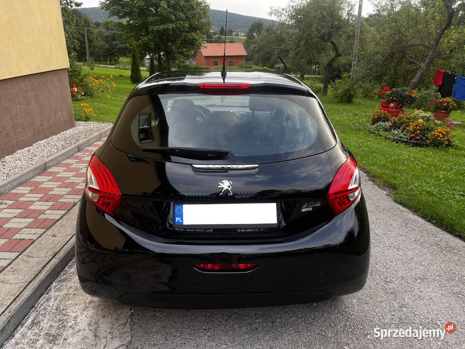 Peugeot 208 16 eHDI 92 2012 Czarny Klimatronic Nowa Słupia
