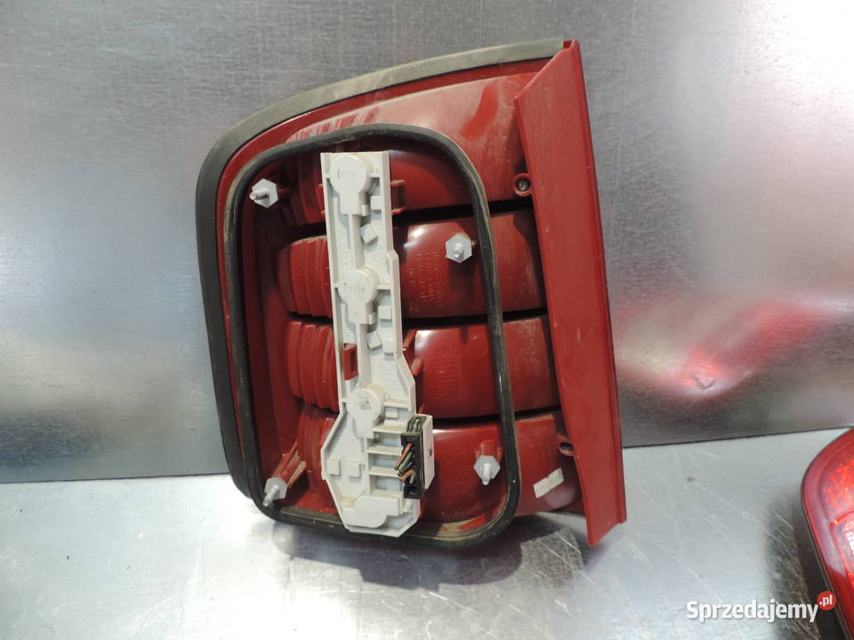 LAMPA PRAWA TYŁ TYLNA SKODA FABIA 1 KOMBI prawe Nowy Sącz
