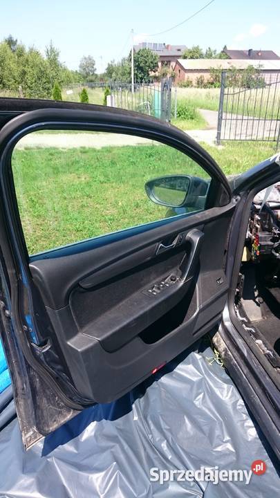 Kompletne drzwi VW Passat Combi 11 B7 przód lewa Przystajń