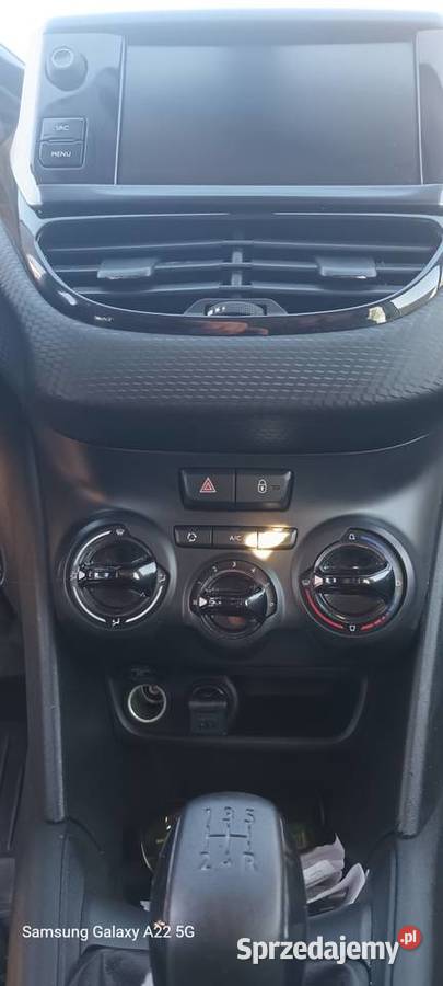 Sprzedam pieknego Peugeot 208 16 hdi Rok produkcji 2017 Bieńkówka