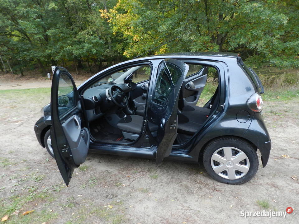 Toyota Aygo I mała tania niezawodna 5drzwi KLIMA sprzedam