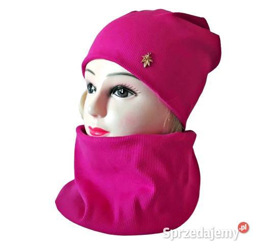 Czapka z kominem z metalową ozdobą różne kolory Bydgoszcz