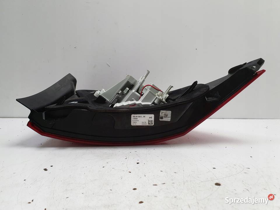 Volvo S60 II LIFT 1318r TYLNIA TYLNA LAMPA LEWA osobowe Janów