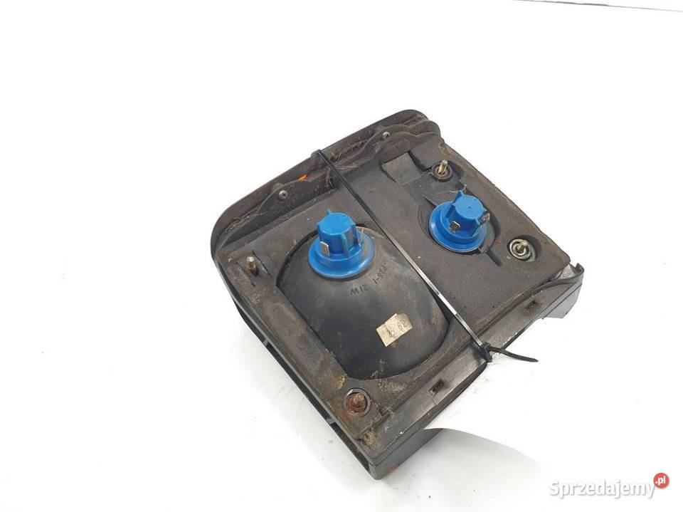 LAMPA PRAWA TYŁ ROLLSROYCE SILVER SPIRIT osobowe Lipno