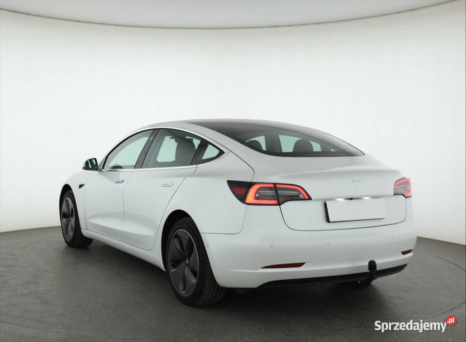 Tesla Model 3 Std Range Plus 52kWh Model 3 sprzedam