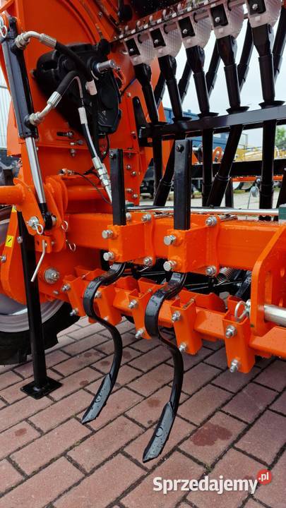 Siewnik zbożowy PONY 3000 3m talerzowy Nowy