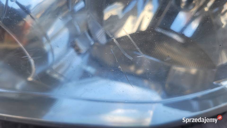 TOYOTA COROLLA E15 LAMPA REFLEKTOR LEWY PRZÓD Ruda Śląska sprzedam