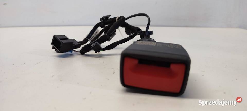 VW TAYRON ZAPINKA PASA KANAPY 3 RZĄD 57H858492