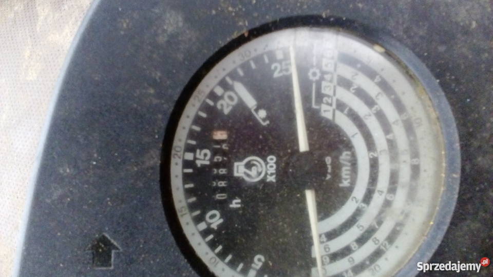 John deere 2450 4 cylindrów 70 rolnika nieuszkodzony Łosiewice