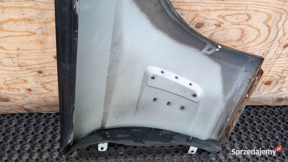 CHRYSLER CROSSFIRE BŁOTNIK PRZÓD LEWY 040 Zbierkowo