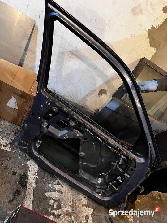 Przednie lewe drzwi BMW E36 Sedan Touring Pozostałe śląskie