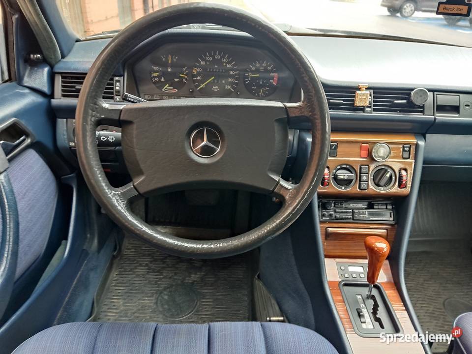 MERCEDES 124 sedan r1988 poj 23benz gaz skrzynia