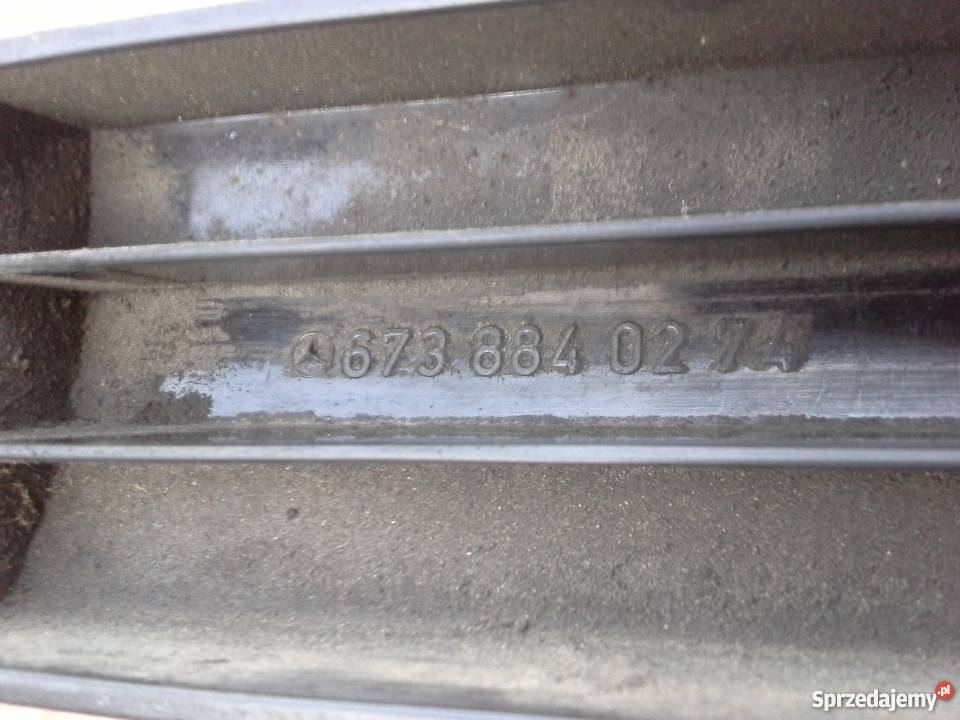 Owiewka Listwa Mercedes 814 osłona zawiasów