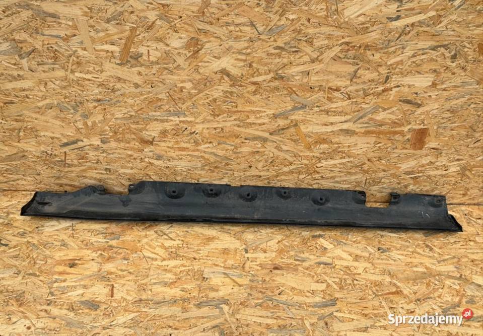 LISTWA PROGOWA PRAWA BMW E46 COUPE 8226118 Nakładki progowe