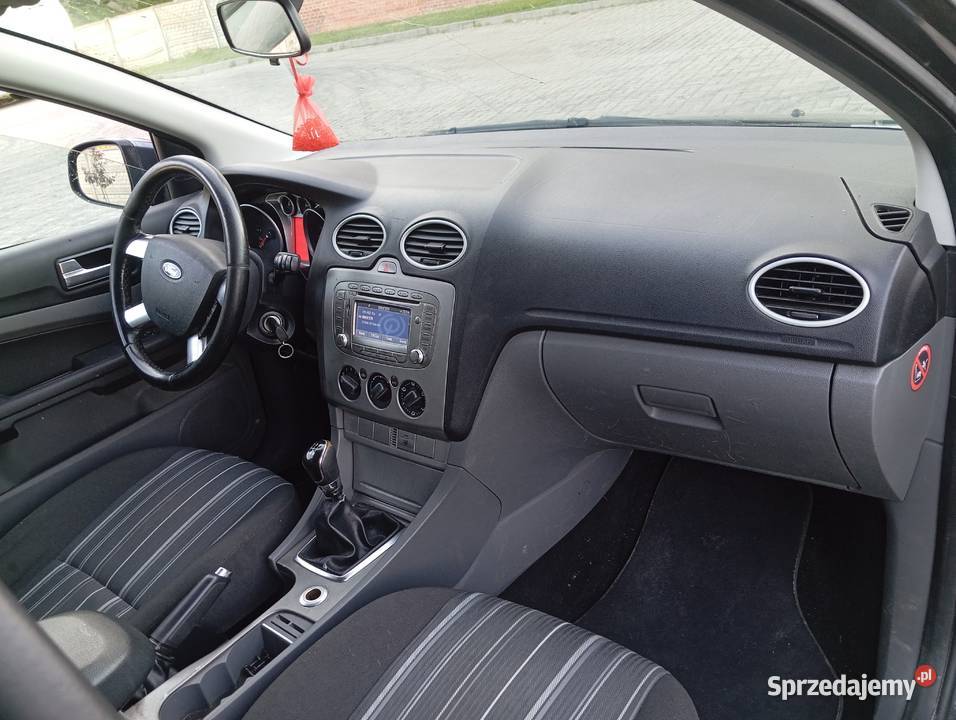 Ford Fokus 16tdci kombi klima hak Wałbrzych sprzedam