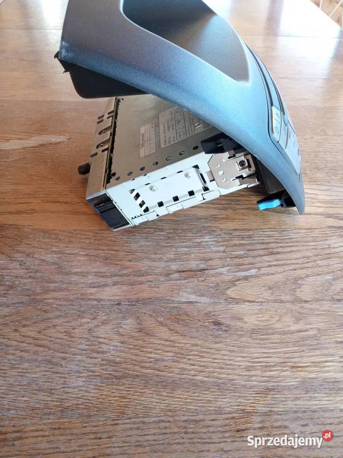 Oryginalne radio samochodowe Peugeot 107 Citroen Rok produkcji 2006 Sprzęt audio fabryczny Jawor