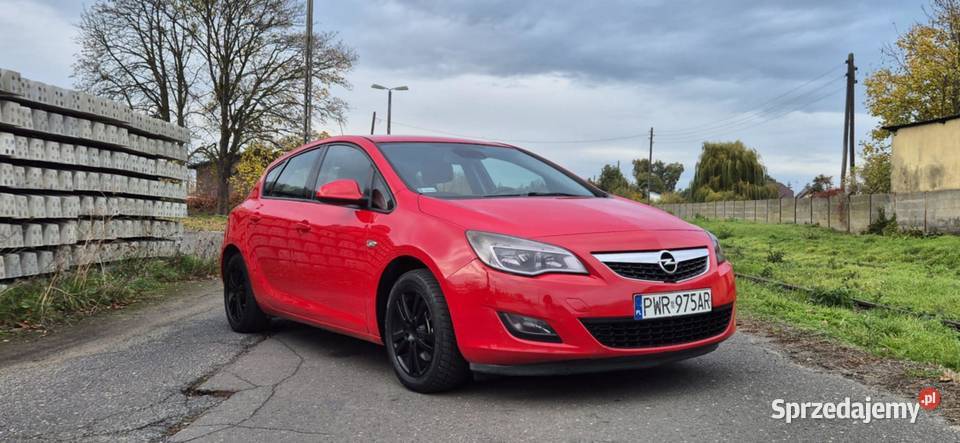 Opel Astra J 17 CDTI 2011r Zarejestrowana sprzedam