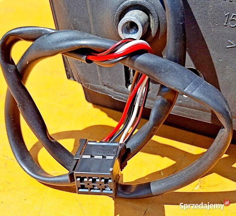 MERCEDES W414 VANEO LUSTERKO LEWE EUROPA 5 PIN Radom