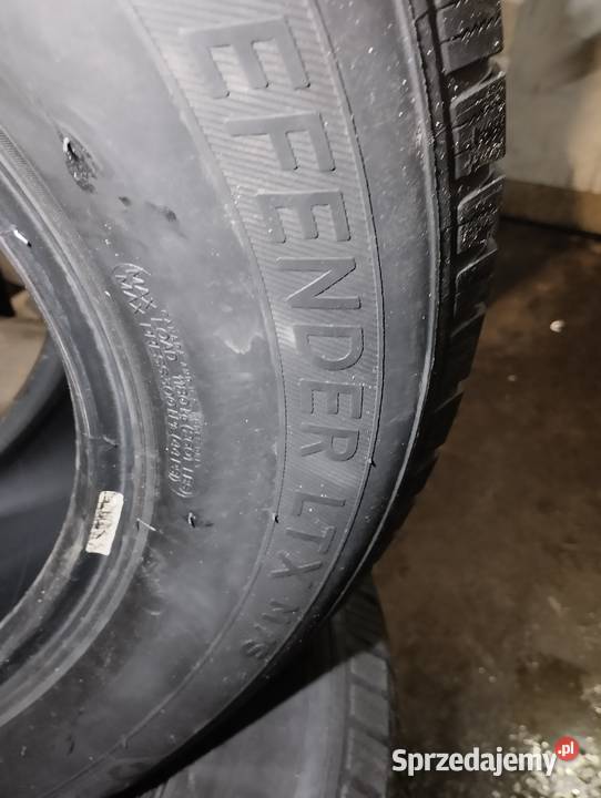 26565 r18 Michelin defender xl zimowe 65