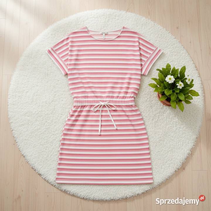 Sukienka damska vintage marki BodyFilrt z metki Bytom