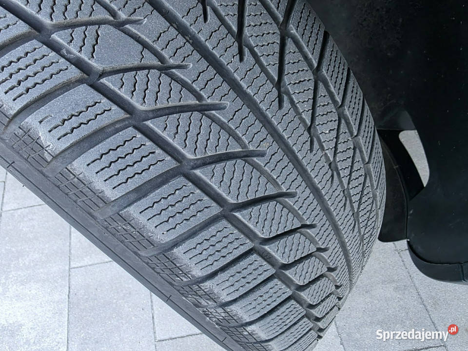 Volkswagen Tiguan bezwypadkowy zadbany w ASR (kontrola trakcji)