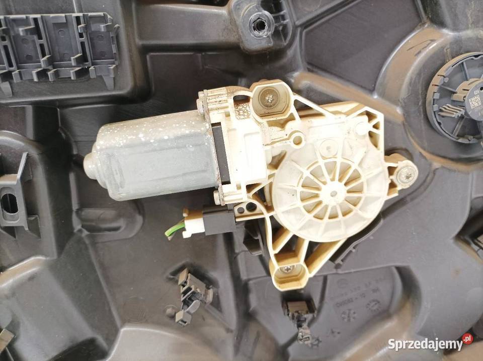 MECHANIZM SZYBY PRAWY PRZÓD W118 2478201502 świętokrzyskie