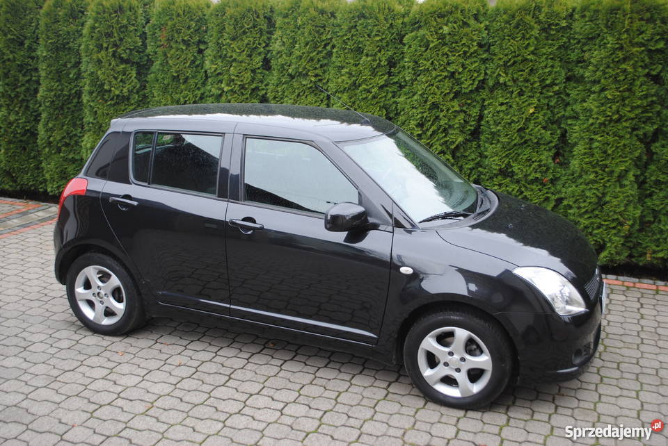 Suzuki Swift 13 benzyna 2005 r bezwypadkowy Łańcut
